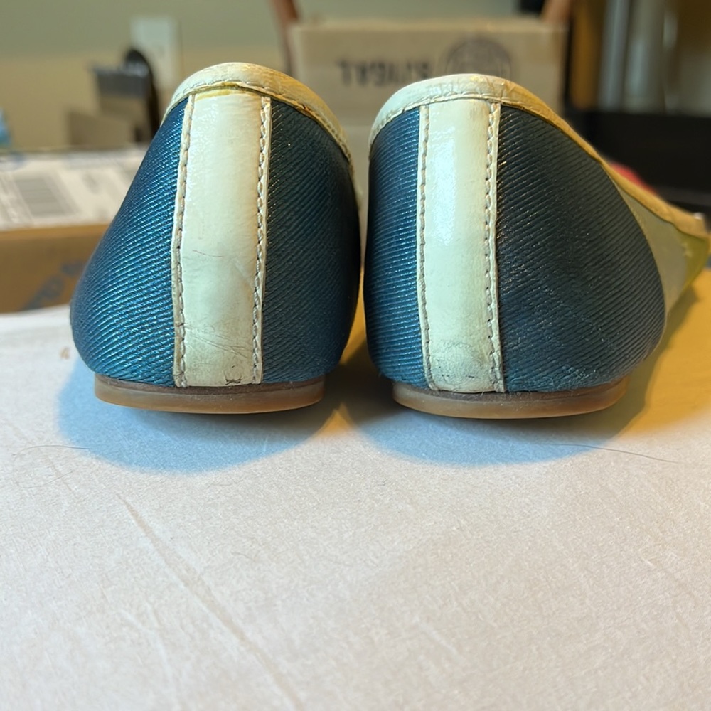 Shoes - Picture 3 of 3